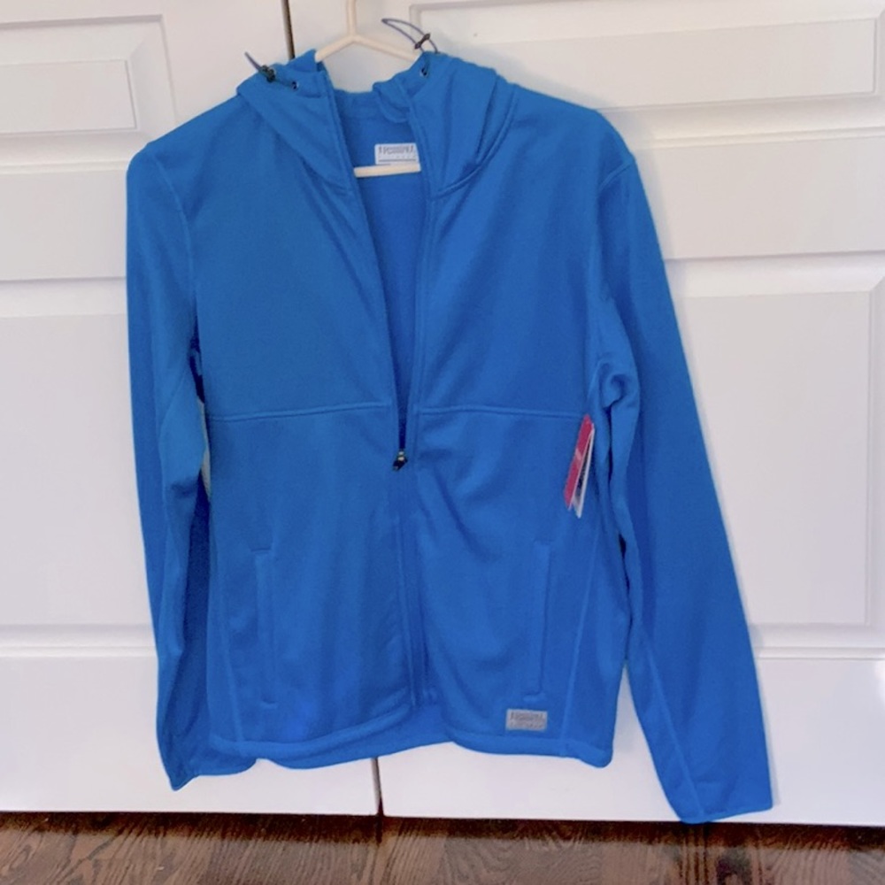 NWT Running Room Zip